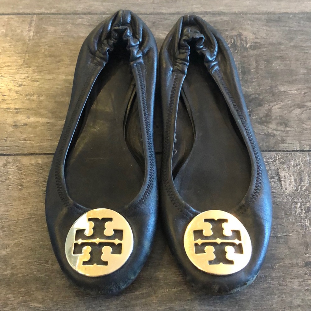 Black leather Tory Burch ballet flats